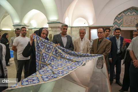یادبود