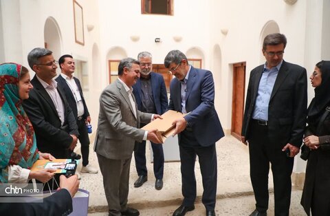 میراث در کانون توجه؛ بازدید میدانی استاندار یزد از مخازن امن و کارگاه‌های هنری