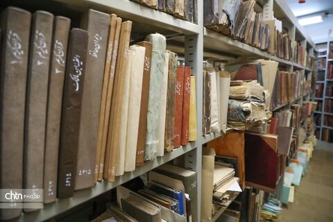 میراث در کانون توجه؛ بازدید میدانی استاندار یزد از مخازن امن و کارگاه‌های هنری