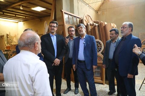 میراث در کانون توجه؛ بازدید میدانی استاندار یزد از مخازن امن و کارگاه‌های هنری