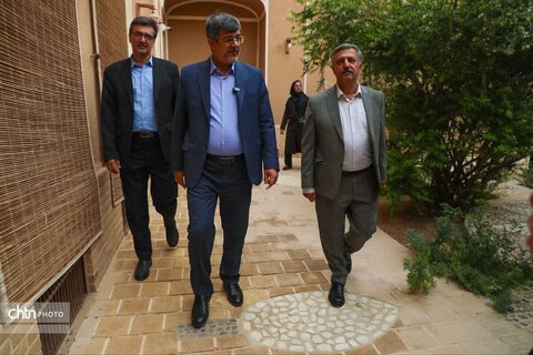 میراث در کانون توجه؛ بازدید میدانی استاندار یزد از مخازن امن و کارگاه‌های هنری