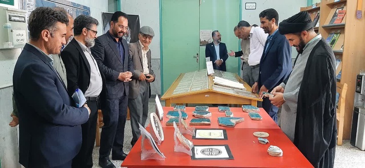 نمایشگاه «کاشی ماندگار» با استقبال مردم و مسئولان همراه شد