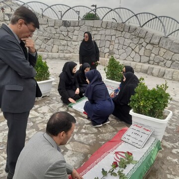 یادمان شهدای گمنام پارک کوه سنگی مشهد عطر افشانی شد/ تجدبد میثاق کارکنان میراث‌فرهنگی خراسان رضوی با شهیدان