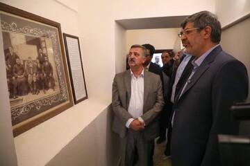 استاندار یزد از موزه اسناد و نسخ خطی یزد بازدید کرد