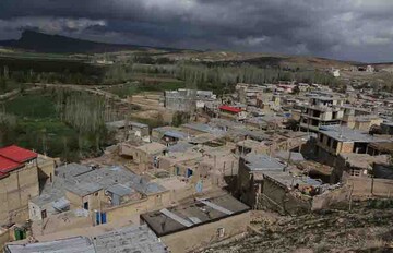 گلابر روستایی زیبا و تاریخی با طبیعتی چشم نواز
