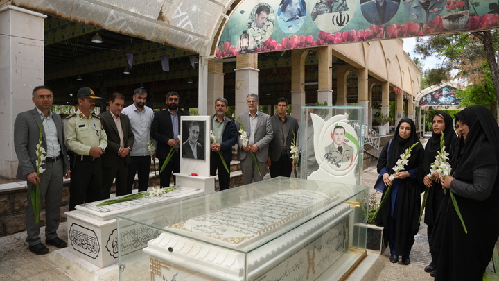 تجدید میثاق کارکنان میراث‌فرهنگی کرمانشاه با شهدای جنگ رمضان