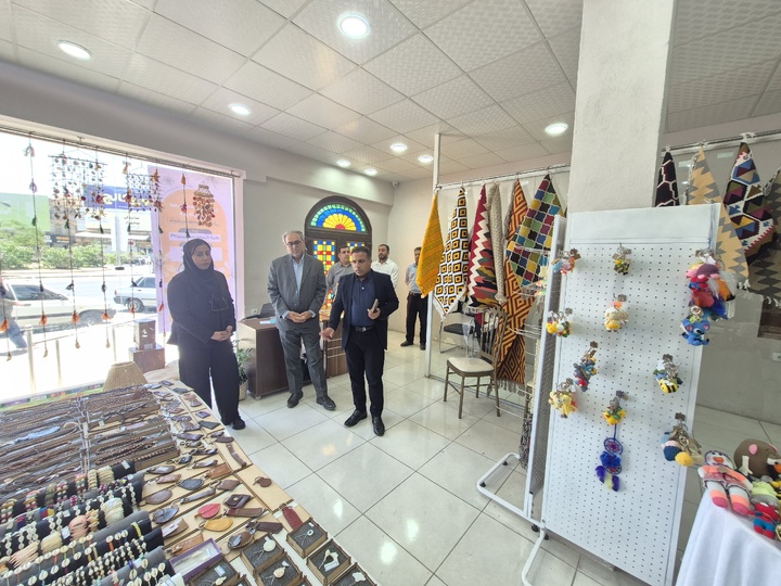 برگزاری نمایشگاه صنایع‌دستی در بوشهر به مناسبت هفته میراث‌فرهنگی
