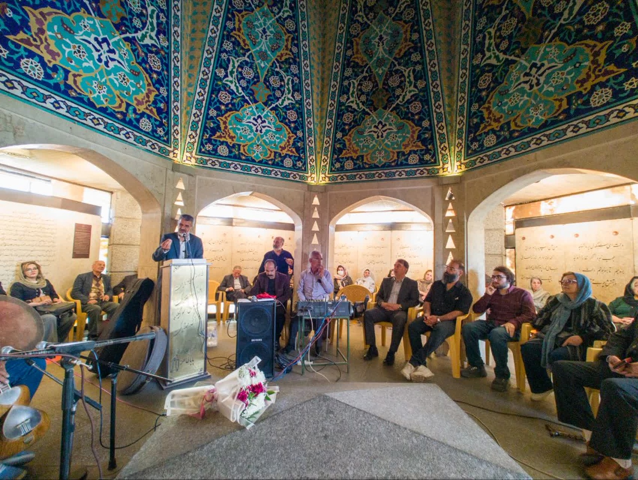 مراسم بزرگداشت باباطاهر برگزار شد