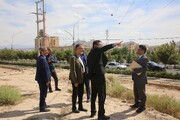 رئیس گردشگری سازمان برنامه و بودجه کشور از زمین محل ساخت موزه و مخزن اشیای تاریخی قم بازدید کرد