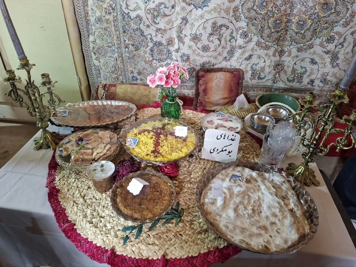 جشنواره آش و غذاهای محلی در اقامتگاه بوم‌گردی «قنات ابراهیم‌آباد» همزمان با روز ملی بوم‌گردی