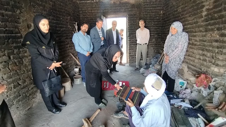 تجلیل از استاد محمد مختاریان، گنجینه زنده بشری در روستای آبیز