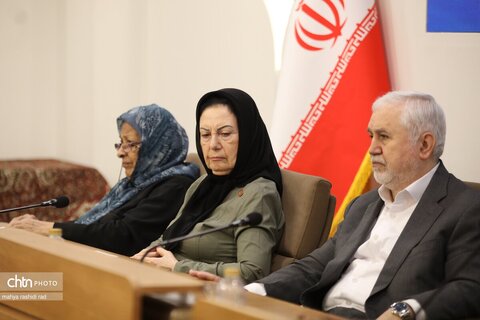 نشست هم اندیشی سیدرضا صالحی‌امیری وزیر میراث‌فرهنگی، گردشگری و صنایع‌دستی