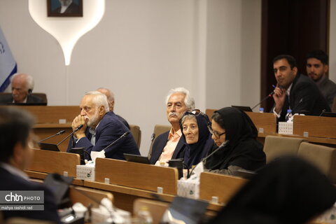 نشست هم اندیشی سیدرضا صالحی‌امیری وزیر میراث‌فرهنگی، گردشگری و صنایع‌دستی