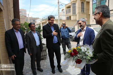 بازدید رئیس گردشگری سازمان برنامه و بودجه کشور از اماکن تاریخی قم