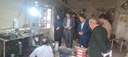 بازدید فرماندار خدابنده از کارگاه صنایع‌دستی در روستای ارقین‌بلاغ