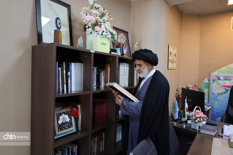 بازدید حجت‌الاسلام سید ابوالحسن فاطمی امام جمعه شهرکرد ونماینده ولی فقیه در استان از اداره کل میراث فرهنگی،گردشگری وصنایع دستی