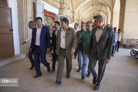 حرکت در مسیر احیا، بازدید استاندار از بازار تاریخی کرمان