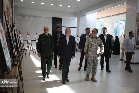 آیین رونمایی از الواح ثبت شده آثار مملوس و نامملوس جنگ تحمیلی رمضان و تجلیل از خانواده معظم شهدا با حضور وزیر میراث‌فرهنگی، گردشگری و صنایع‌دستی