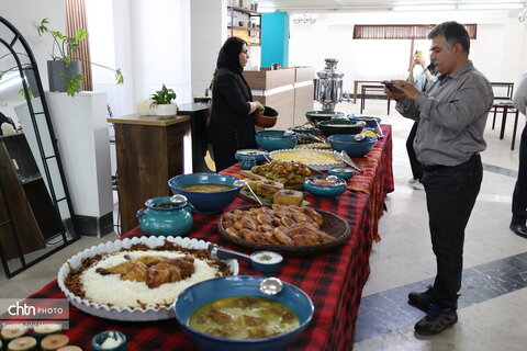 برگزاری جشنواره سفره کُردی در سنندج به مناسبت هفته میراث فرهنگی