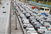 ترافیک سنگین در آزادراه‌های منتهی به تهران/ بارش باران در جاده هراز و چالوس