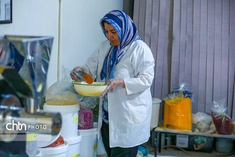 تولید ادویه در کارگاه خانگی اراک