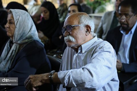 تجلیل از پنج استاد