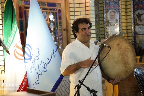 تجلیل از پنج استاد