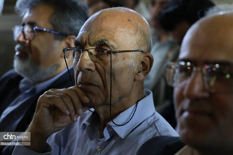 تجلیل از پنج استاد