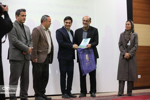 نشست علمی تخصصی پویش توسعه گردشگری روستایی با محوریت ثبت جهانی روستای موئیل