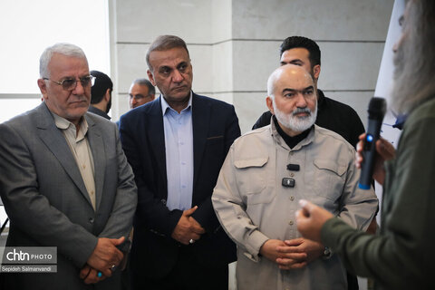 نمایشگاه « ایستاده در غبار»؛ روایتی از مقاومت تمدن ایران در برابر تجاوز آمریکایی_صهیونی