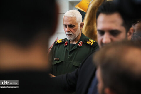 نمایشگاه « ایستاده در غبار»؛ روایتی از مقاومت تمدن ایران در برابر تجاوز آمریکایی_صهیونی