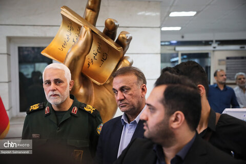 نمایشگاه « ایستاده در غبار»؛ روایتی از مقاومت تمدن ایران در برابر تجاوز آمریکایی_صهیونی