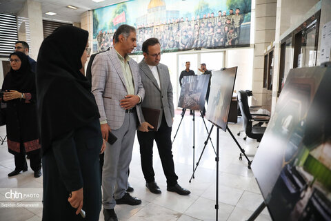 نمایشگاه « ایستاده در غبار»؛ روایتی از مقاومت تمدن ایران در برابر تجاوز آمریکایی_صهیونی