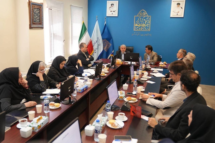 جوانان را کنار اساتید قرار دهید؛ آینده پژوهش از این مسیر ساخته می‌شود/ کاوش‌ها باید در اولویت برنامه‌های پژوهشی قرار گیرد