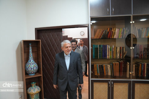 بازدید صالحی امیری از پژوهشگاه میراث‌فرهنگی و گردشگری