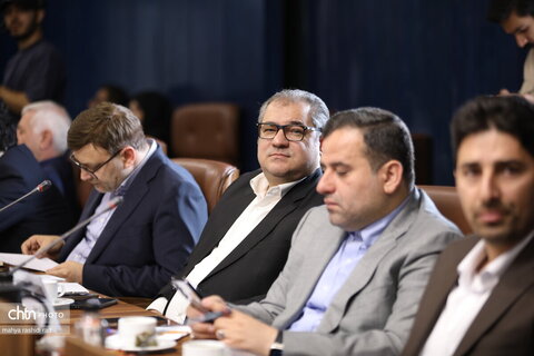 نشست مشترک وزارت میراث‌فرهنگی، گردشگری و صنایع‌دستی با شهرداران کلان‌شهرهای کشور