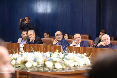 نشست مشترک وزارت میراث‌فرهنگی، گردشگری و صنایع‌دستی با شهرداران کلان‌شهرهای کشور