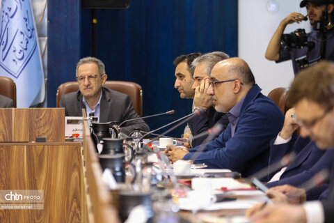 نشست مشترک وزارت میراث‌فرهنگی، گردشگری و صنایع‌دستی با شهرداران کلان‌شهرهای کشور