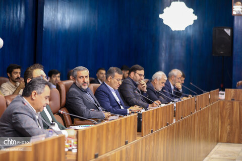 نشست مشترک وزارت میراث‌فرهنگی، گردشگری و صنایع‌دستی با شهرداران کلان‌شهرهای کشور