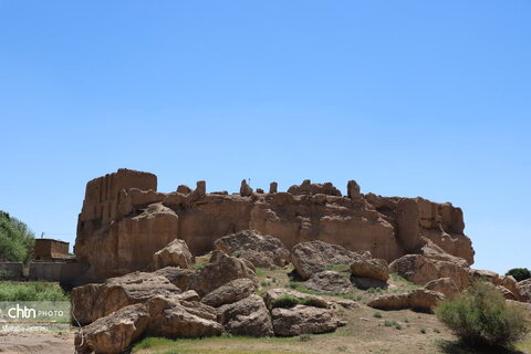 فم تور آشناسازی خبرنگاران و عکاسان با  روستاهای تاریخی قروه و درسجین