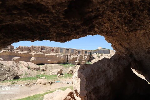 فم تور آشناسازی خبرنگاران و عکاسان با  روستاهای تاریخی قروه و درسجین