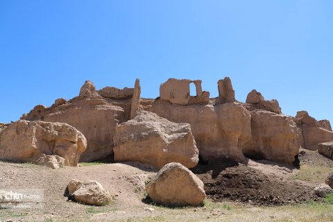 فم تور آشناسازی خبرنگاران و عکاسان با  روستاهای تاریخی قروه و درسجین