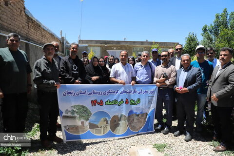 فم تور آشنایی خبرنگاران و عکاسان با  روستاهای تاریخی قروه و درسجین