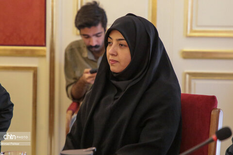 نشست وزیر میراث‌فرهنگی با اعضای کمیسیون صنایع و معادن مجلس شورای اسلامی