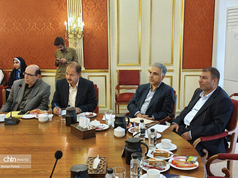 نشست وزیر میراث‌فرهنگی با اعضای کمیسیون صنایع و معادن مجلس شورای اسلامی