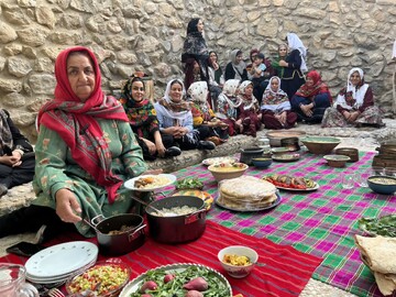 برپایی رویداد طعم‌آفرینان قلعه بالا/  تجلی هنر بانوان در ترویج فرهنگ غذای بومی و گردشگری پایدار