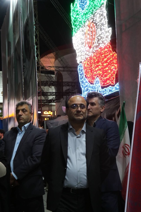 نمایشگاه ایستاده در غبار گیلان