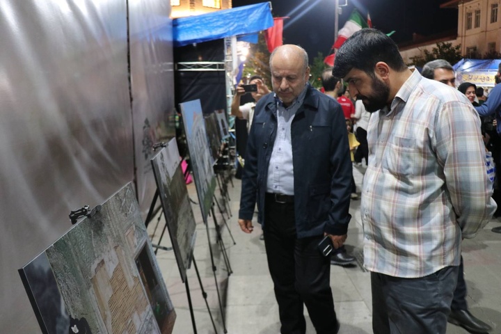نمایشگاه ایستاده در غبار گیلان