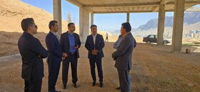 بازدید رئیس مرکز سرمایه‌گذاری وزارت میراث فرهنگی از پروژه پارک آبی بام خرم‌آباد