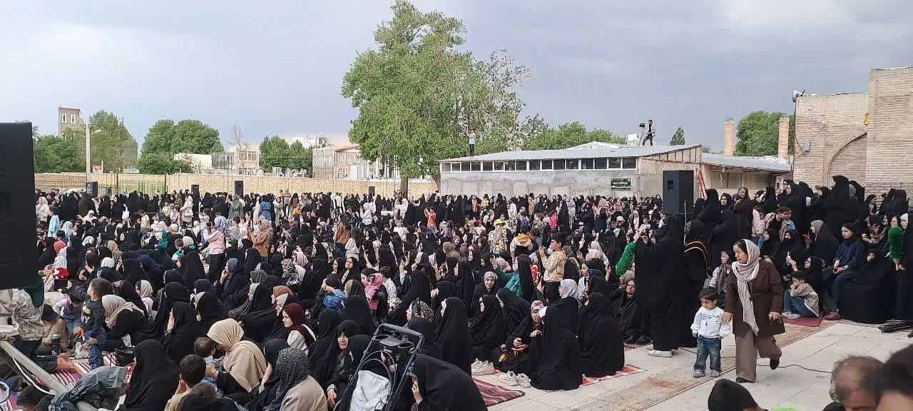 بازسازی واقعه غدیر در محوطه بقعه قیدار نبی؛ گامی نو در مسیر توسعه گردشگری مذهبی شهرستان خدابنده